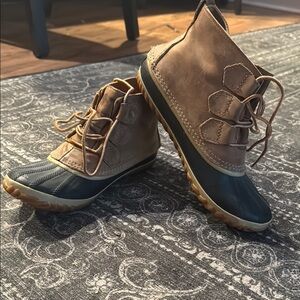 Sorel Women's Winter Boots - Brown and Black